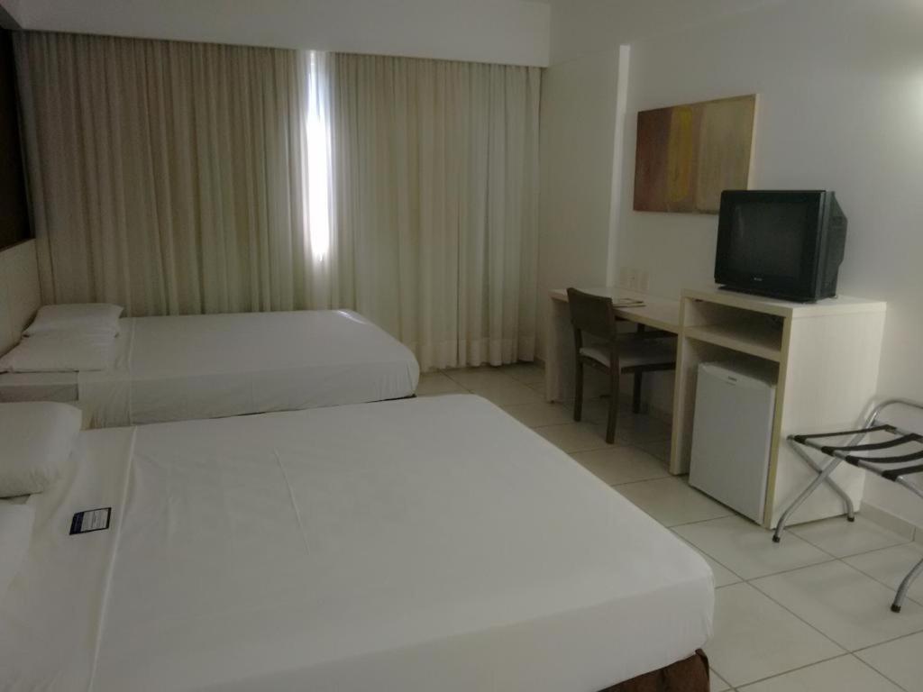 Le Jardin Hotel Com Promocao Em Outros Parques Caldas Novas Exterior foto